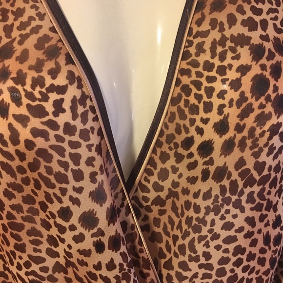 Leopard Robe Oscar de la Renta - Picture 4 of 8